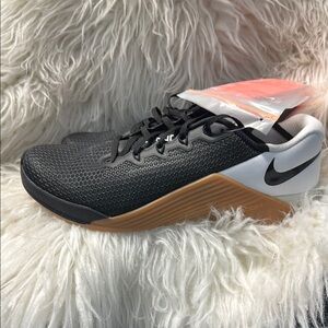 Nike Black and White Athletic Shoes
